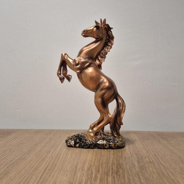 Victory Horse – Premium Decorative Sculpture